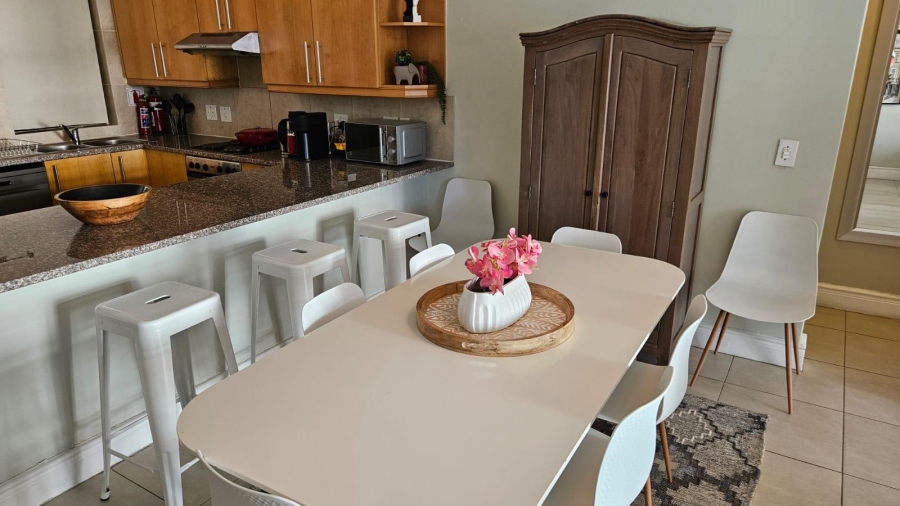 To Let 2 Bedroom Property for Rent in De Waterkant Western Cape
